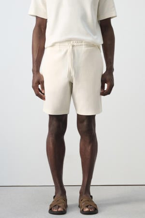 regular casual short ecru