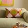NOUS Living Khloe rechthoekige velvet gestreepte sierkussen 40x60 cm - roze/groen/terra