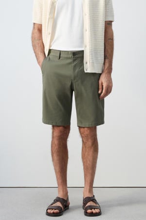 slim chino short groen