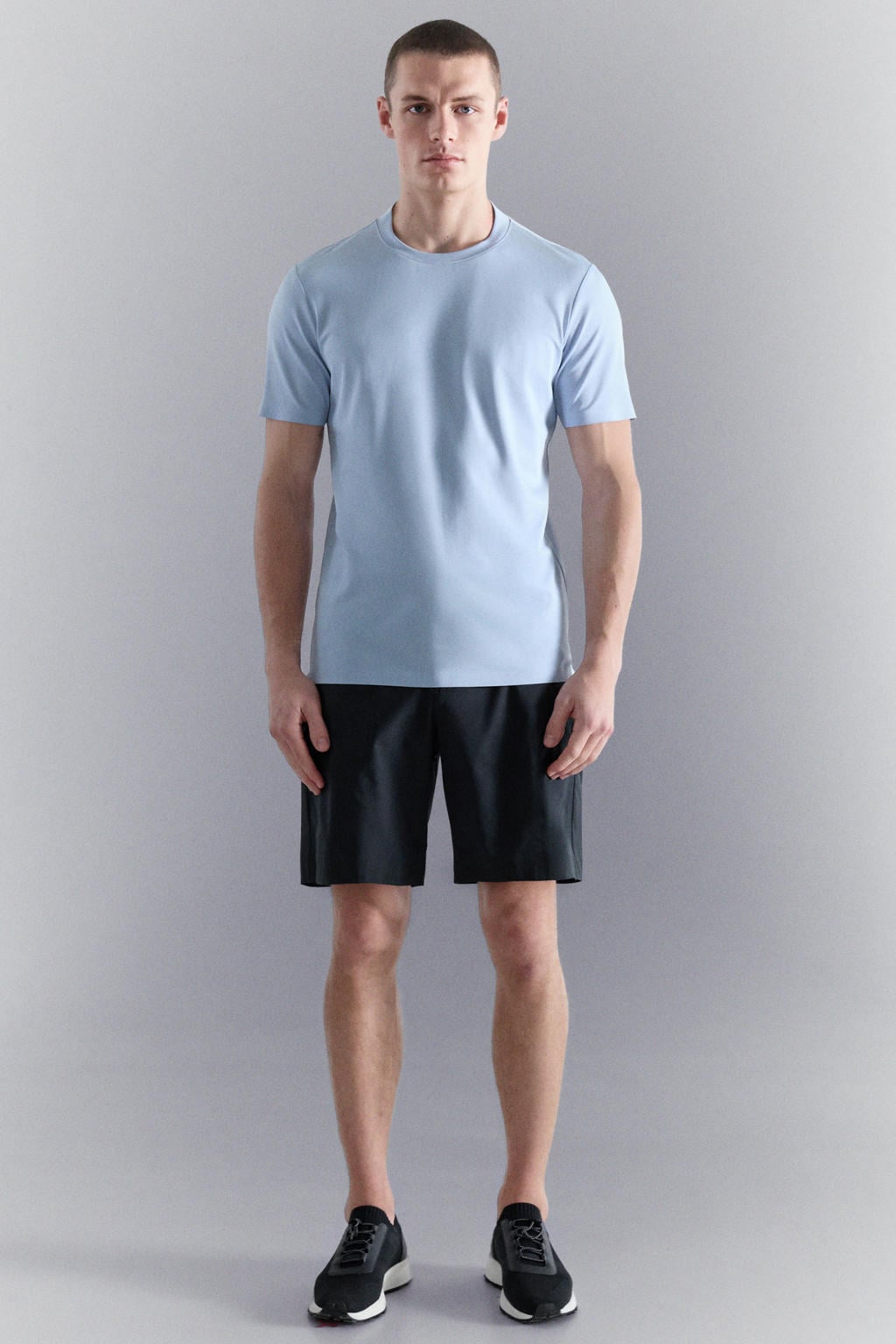 Lichtblauwe heren Mango Man slim T-shirt van katoen met effen, korte mouwen en ronde hals