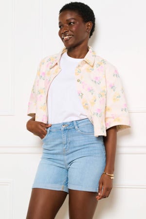 slim regular waist short light blue denim
