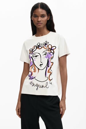 T-shirt wit