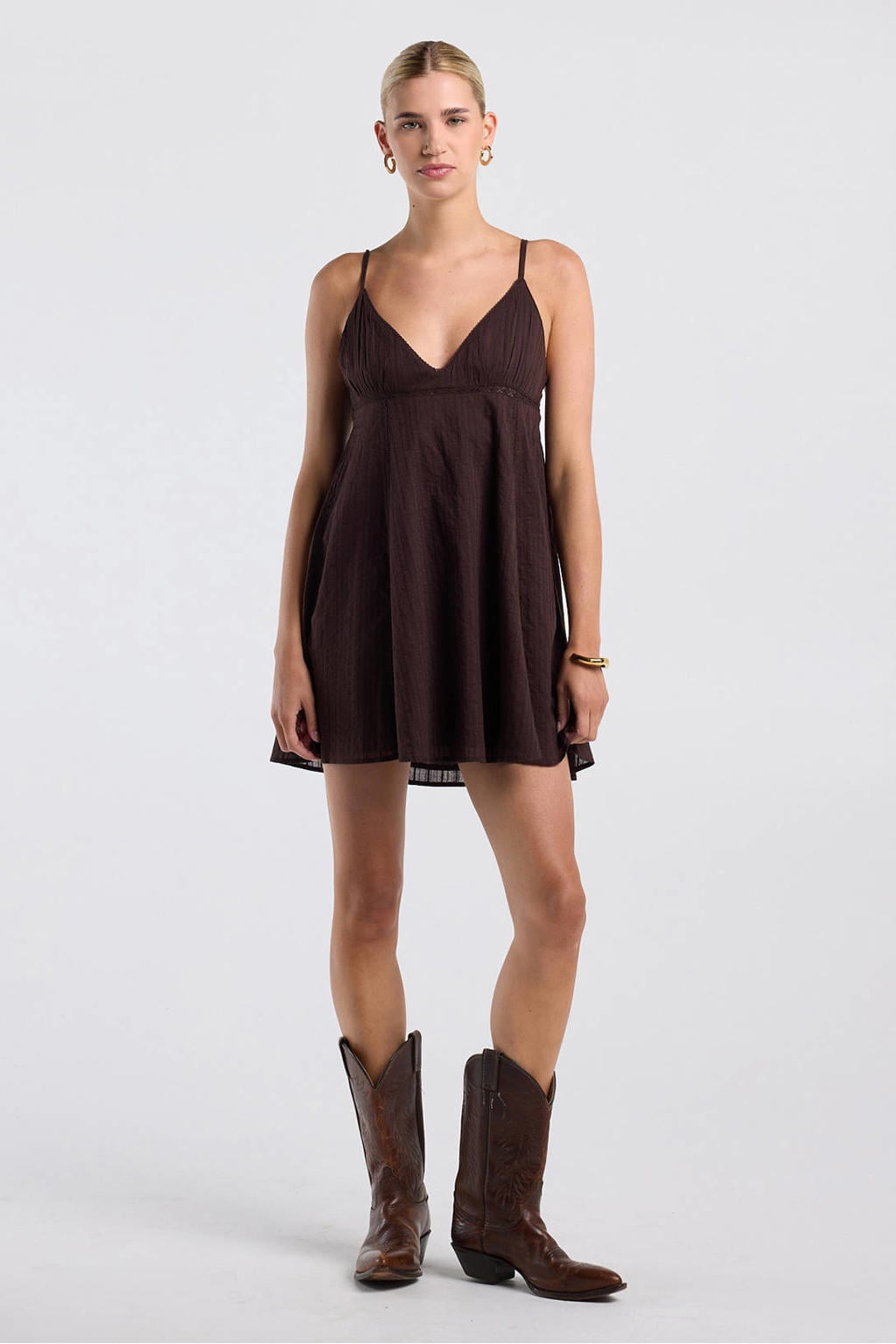 Bruine dames America Today mini jurk van katoen met effen, spaghettibandjes, V-hals en elastische inzet