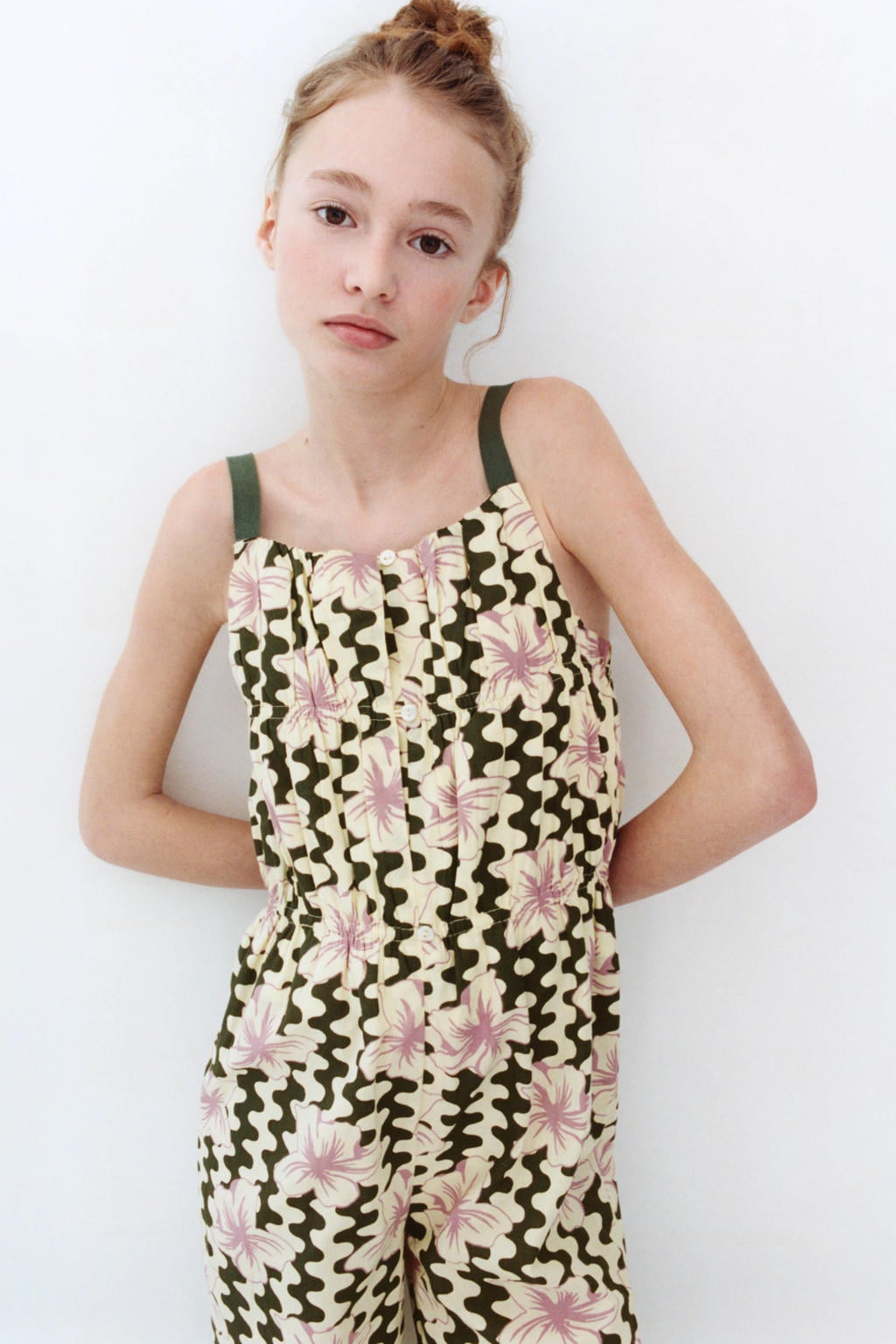 Mango Kids gebloemde jumpsuit beige