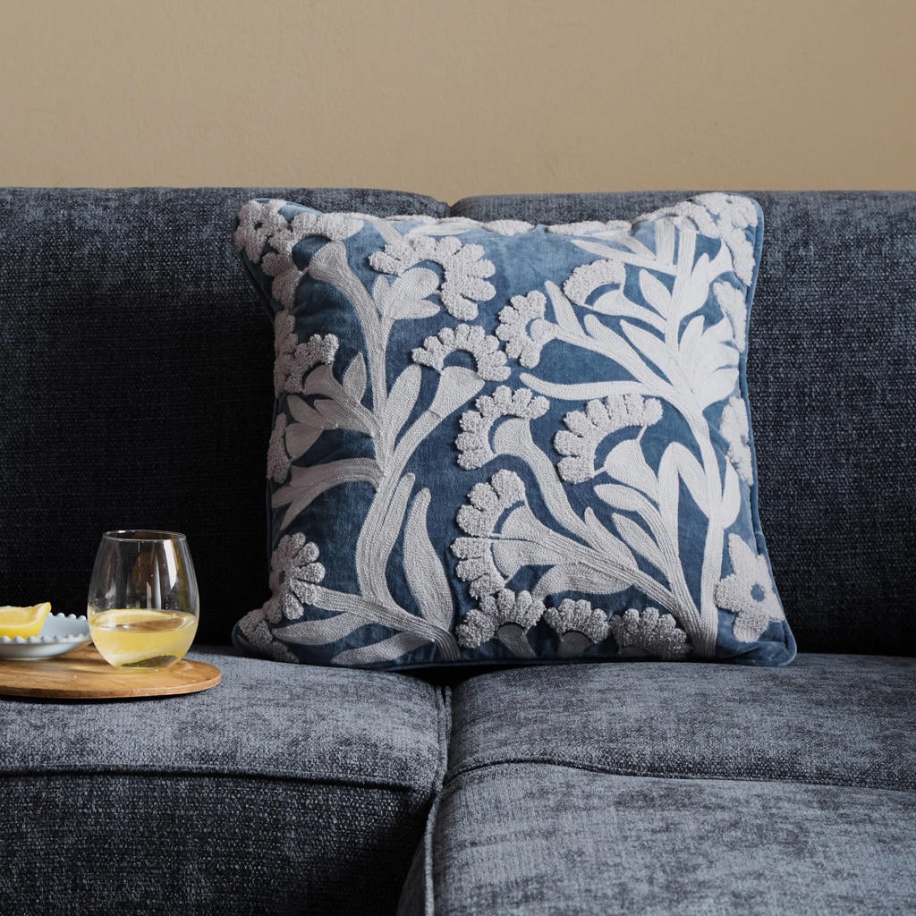 NOUS Living vierkante gebloemde sierkussenhoes Rosie 45x45 cm - blauw/lichtblauw