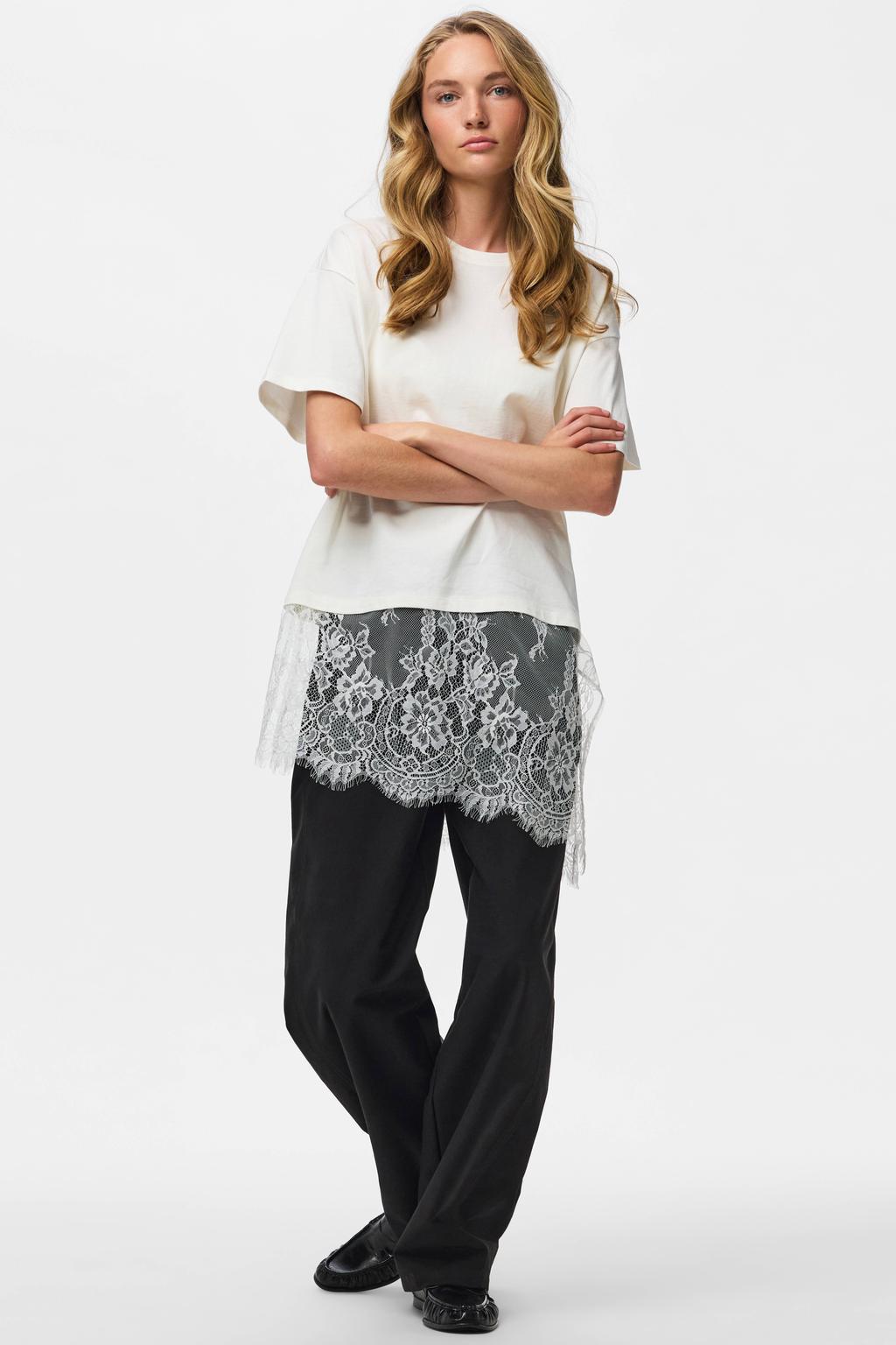 PIECES rechtvallend T-shirt - ecru