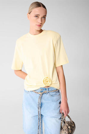 T-shirt geel