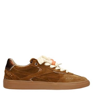 suède sneakers bruin