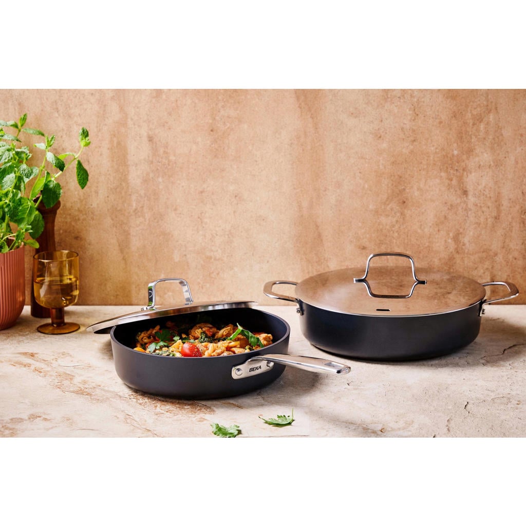 Beka Hapjespan / Sauteerpan met deksel Maestro Alu ø 28 cm - keramische anti-aanbaklaag