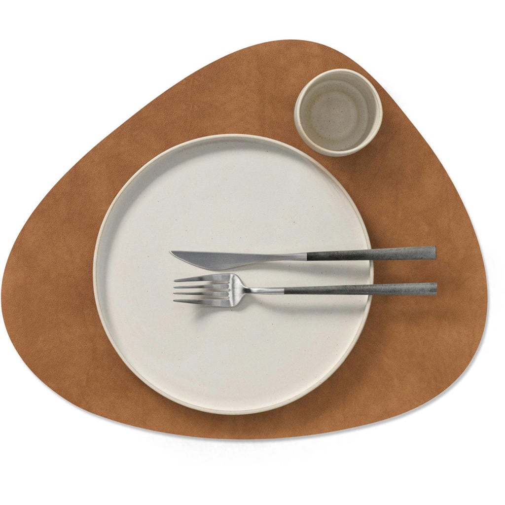 LIND DNA LIND DNA Placemats Nupo - Leer - Army Green / Nature - Curved - dubbelzijdig - 44 x 37 cm - 2 Stuks