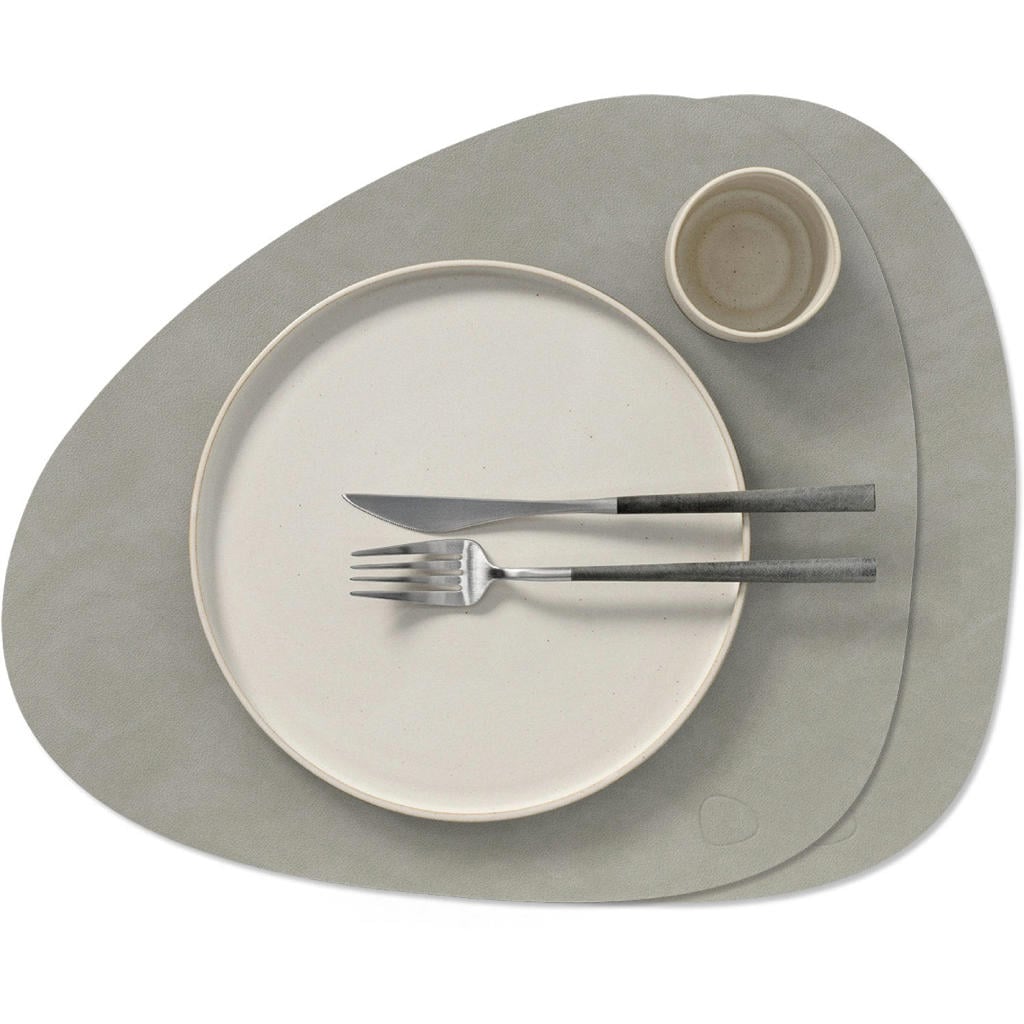 LIND DNA LIND DNA Placemats Nupo - Leer - Light Grey - Curved - 44 x 37 cm - 2 Stuks