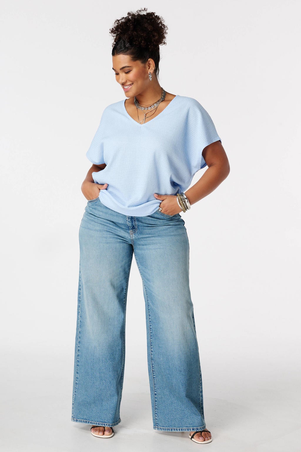 Lichtblauwe dames MS Mode top van polyester met effen, korte mouwen, V-hals en textuur