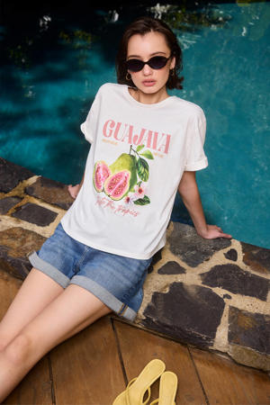 T-shirt wit