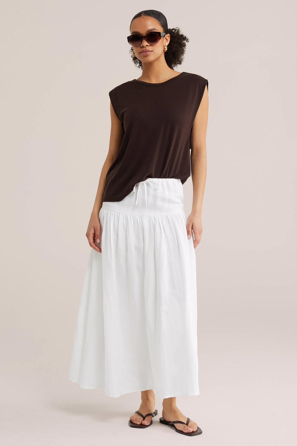 Bruine dames WE Fashion top van modal met effen en ronde hals