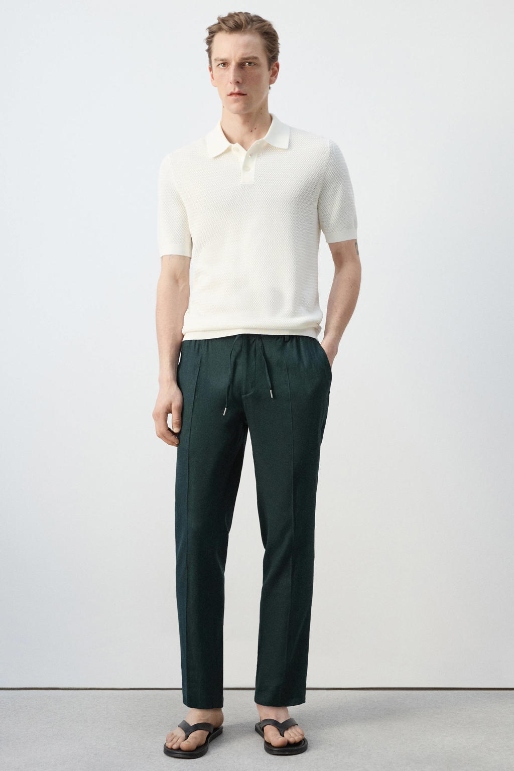 Ecru heren Mango Man regular polo gebreid van viscose met effen, korte mouwen en knoopsluiting