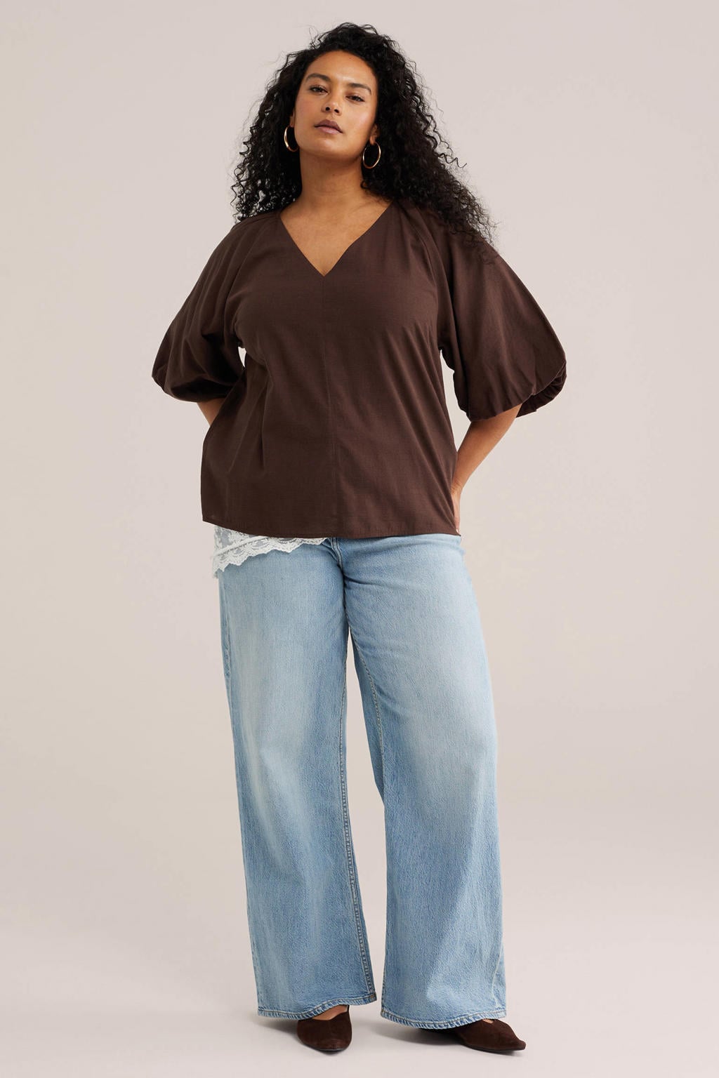 Donkerblauwe dames WE Fashion Curve top met effen, half lange mouwen en V-hals