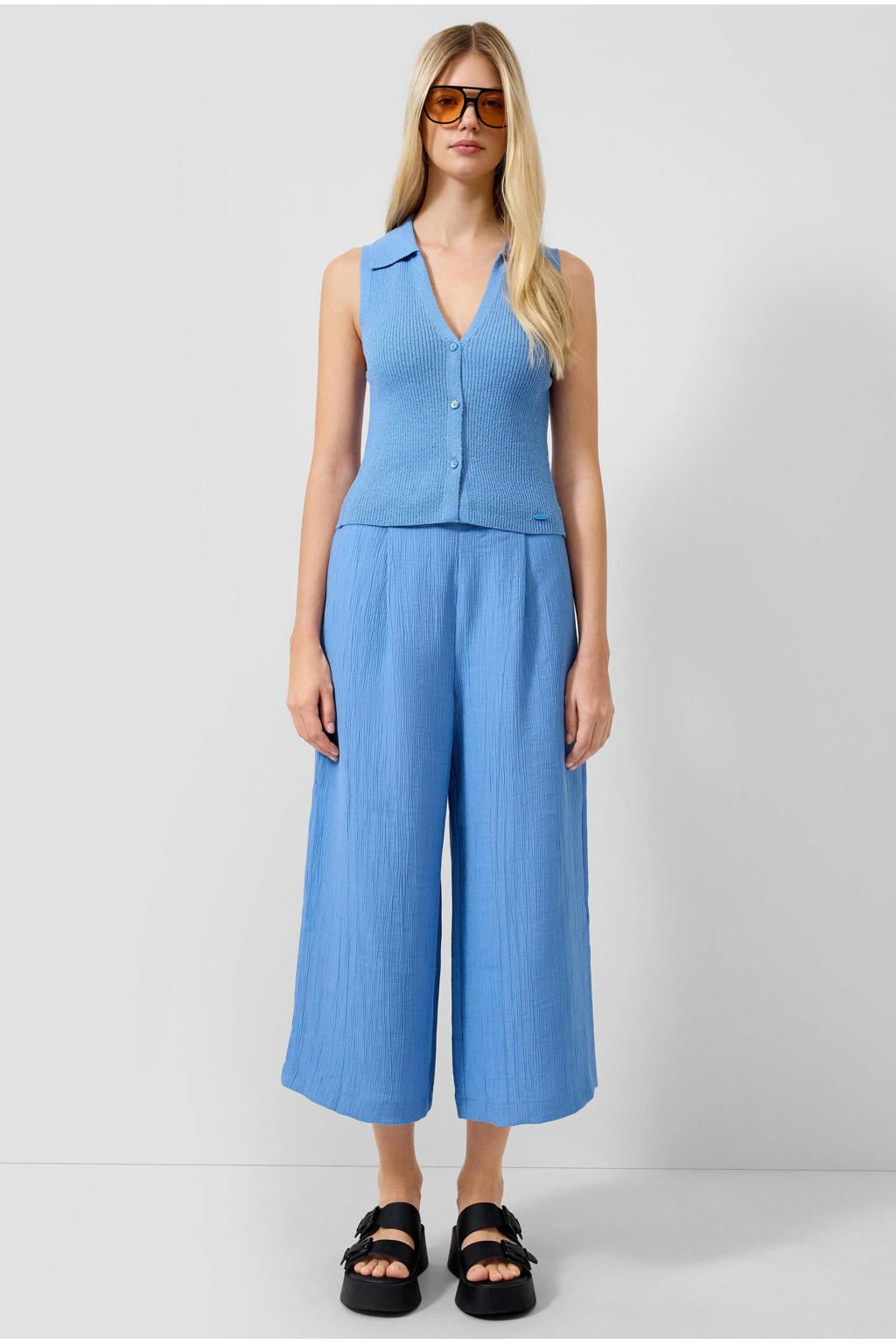 Lichtblauwe dames QS top gebreid van polyester met effen en polo kraag