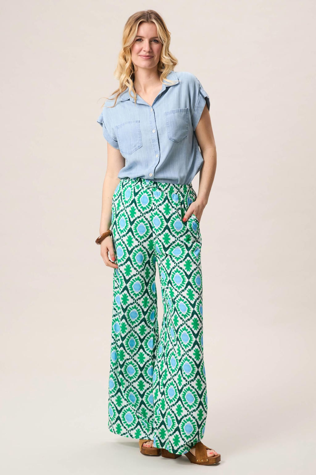 Light blue denim dames Miss Etam blouse van viscose met effen, korte mouwen, klassieke kraag en knoopsluiting