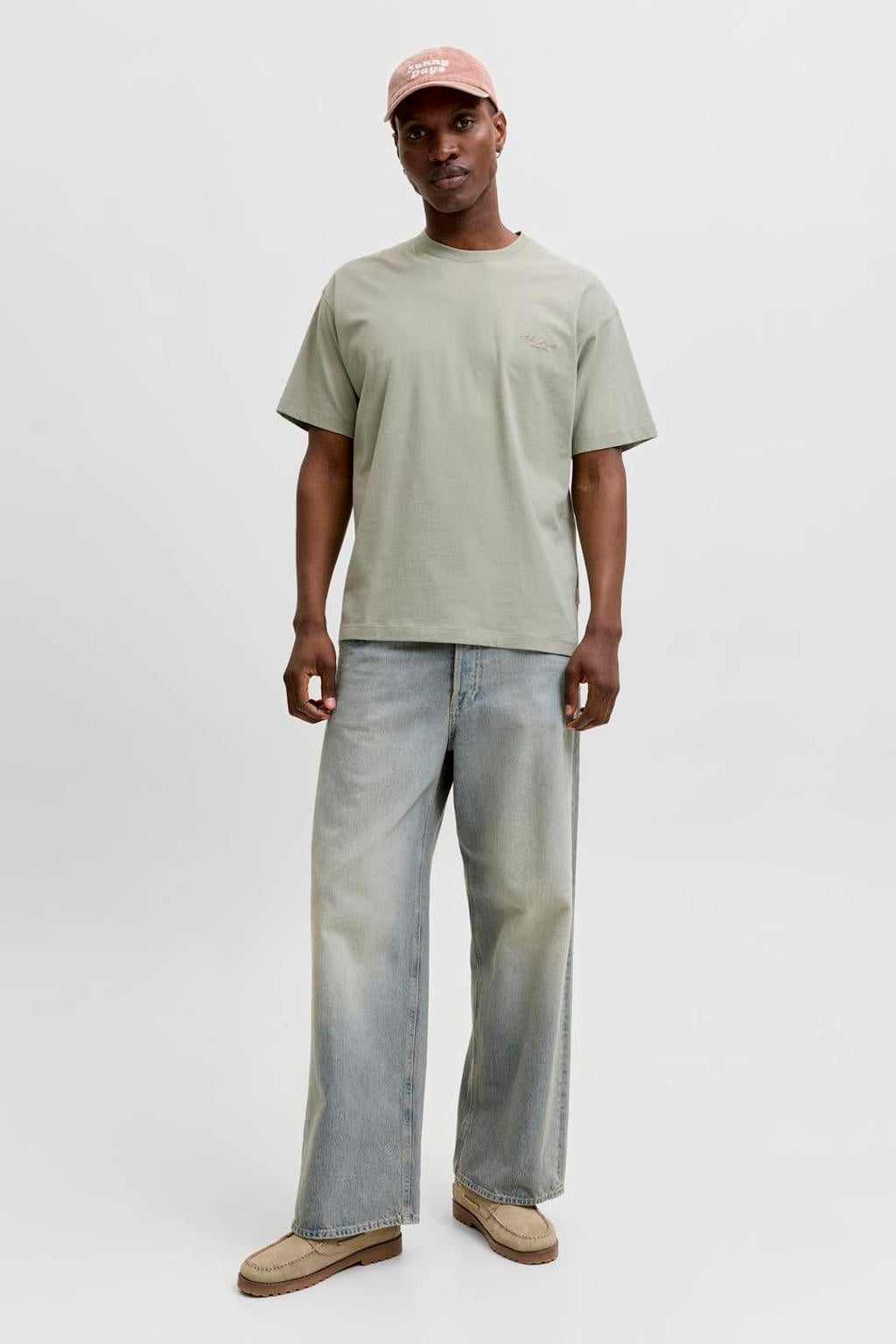 Groene heren JACK & JONES ORIGINALS relaxed T-shirt van katoen met backprint, korte mouwen en ronde hals