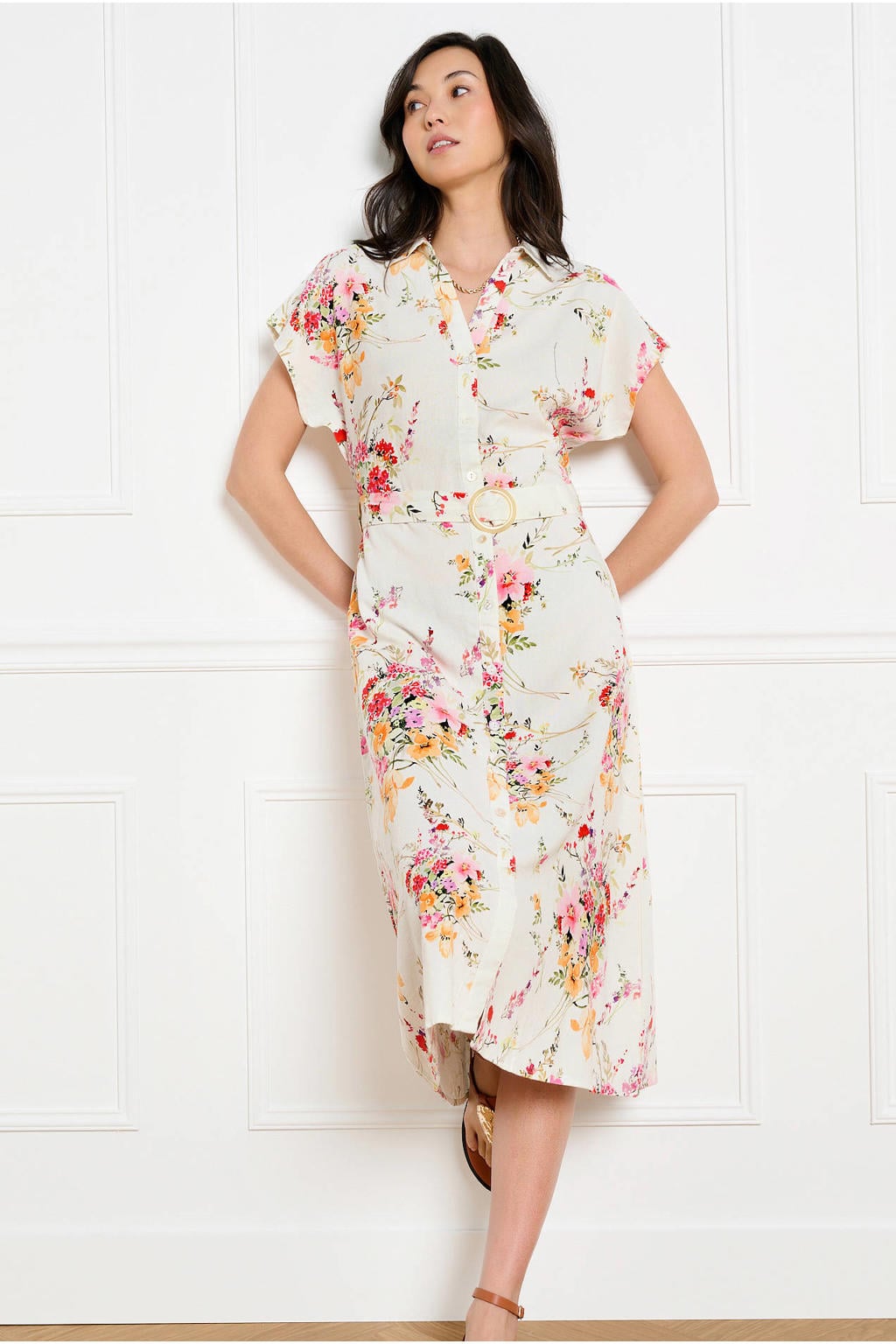 Ecru dames LOLALIZA gebloemde midi jurk van viscose met korte mouwen, klassieke kraag en knoopsluiting