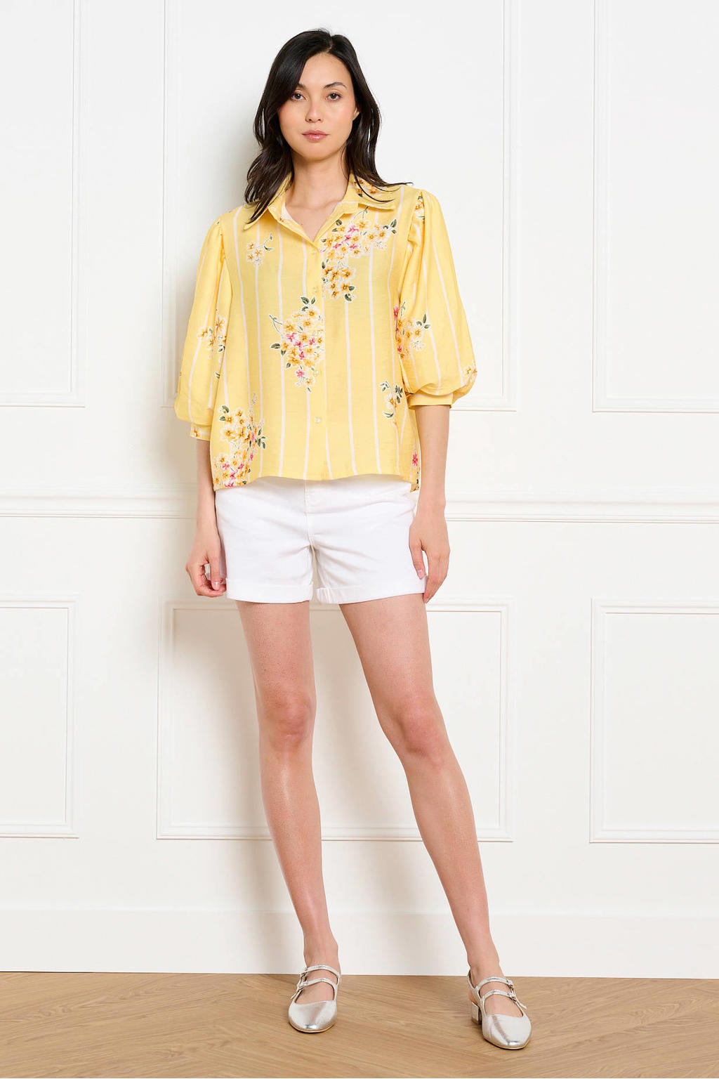 Geel en ecru dames LOLALIZA gestreepte blouse van viscose met half lange mouwen, klassieke kraag en knoopsluiting
