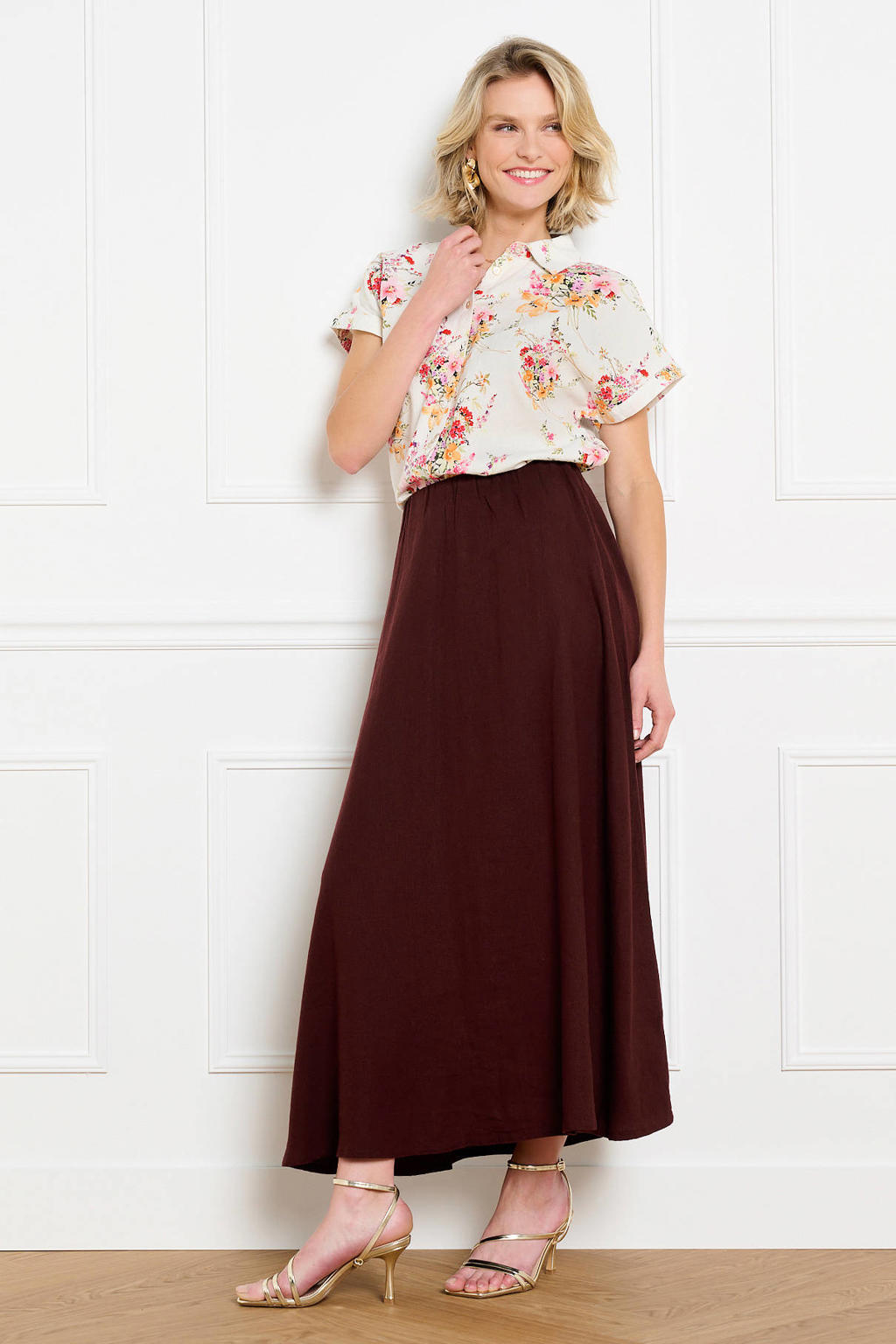 Ecru dames LOLALIZA gebloemde blouse van viscose met korte mouwen, klassieke kraag en knoopsluiting