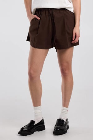 regular waist casual short bruin