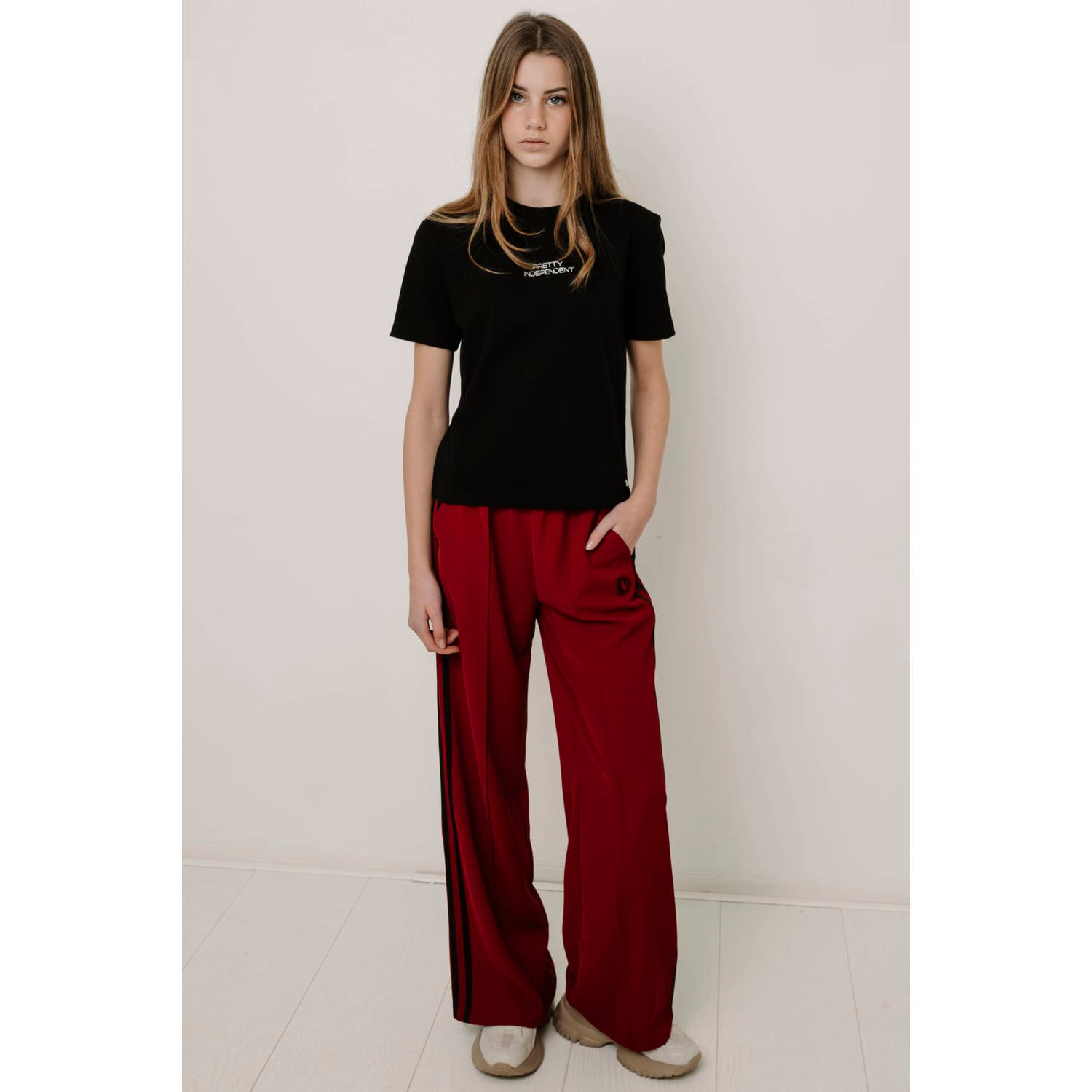 Frankie&Liberty regular fit gestreepte joggingbroek met borduursels rood