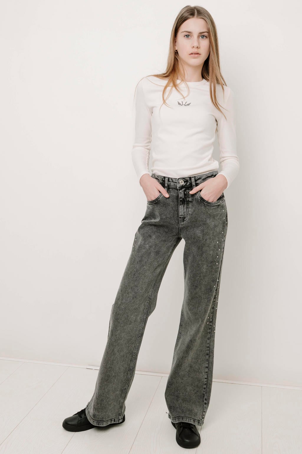 Frankie&Liberty aansluitende longsleeve met strass-steentjes - crème