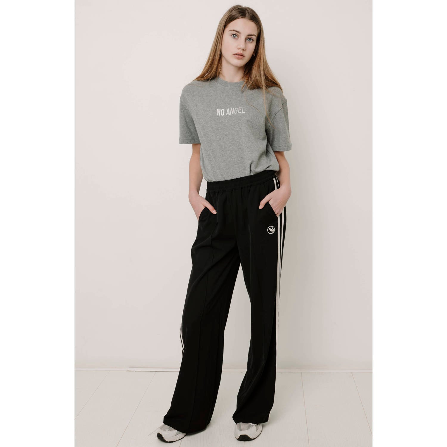 Frankie&Liberty regular fit gestreepte joggingbroek zwart