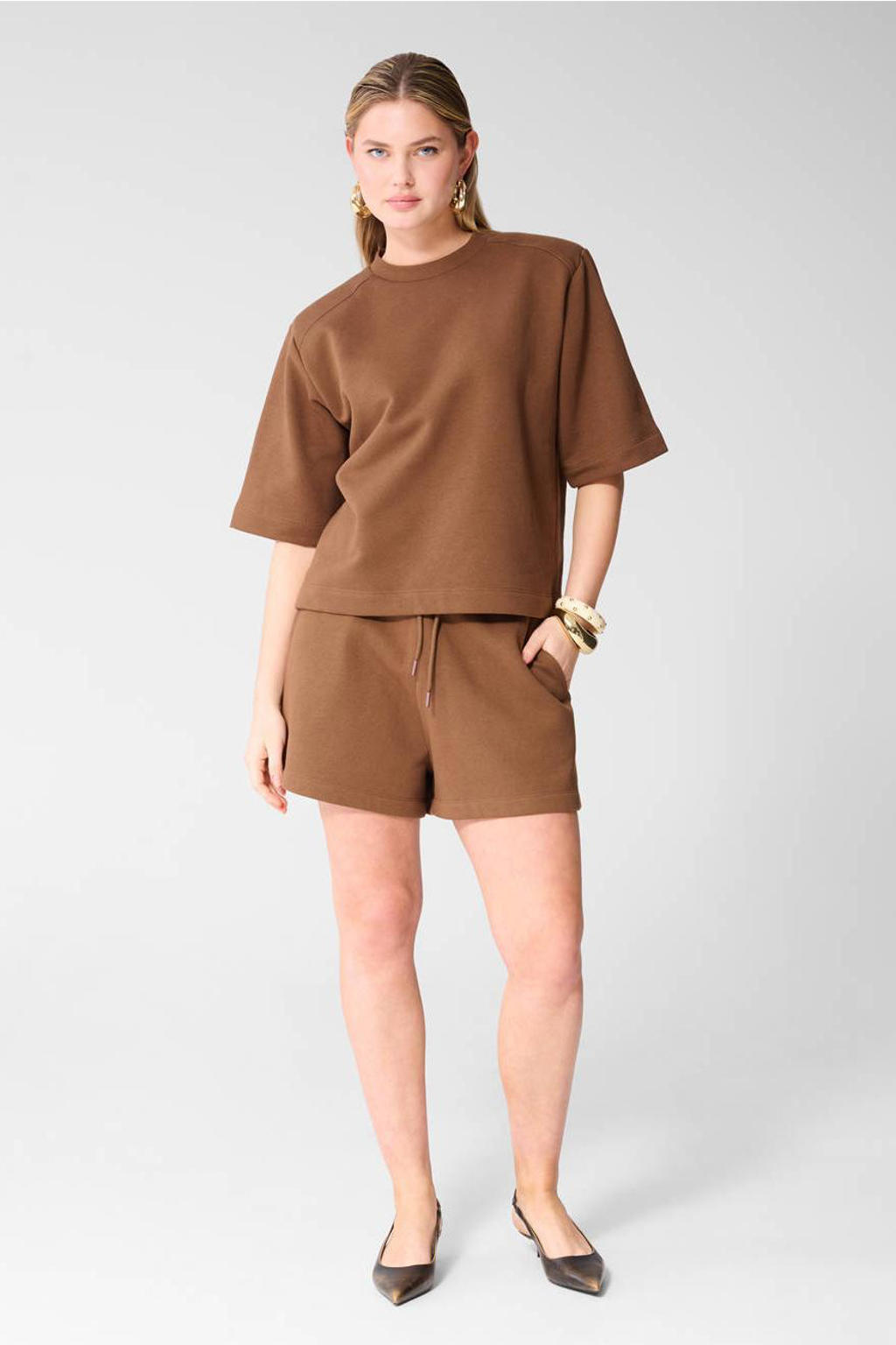 Bruine dames Shoeby wide leg regular waist casual short van katoen met relaxed, elastische tailleband met koord en effen