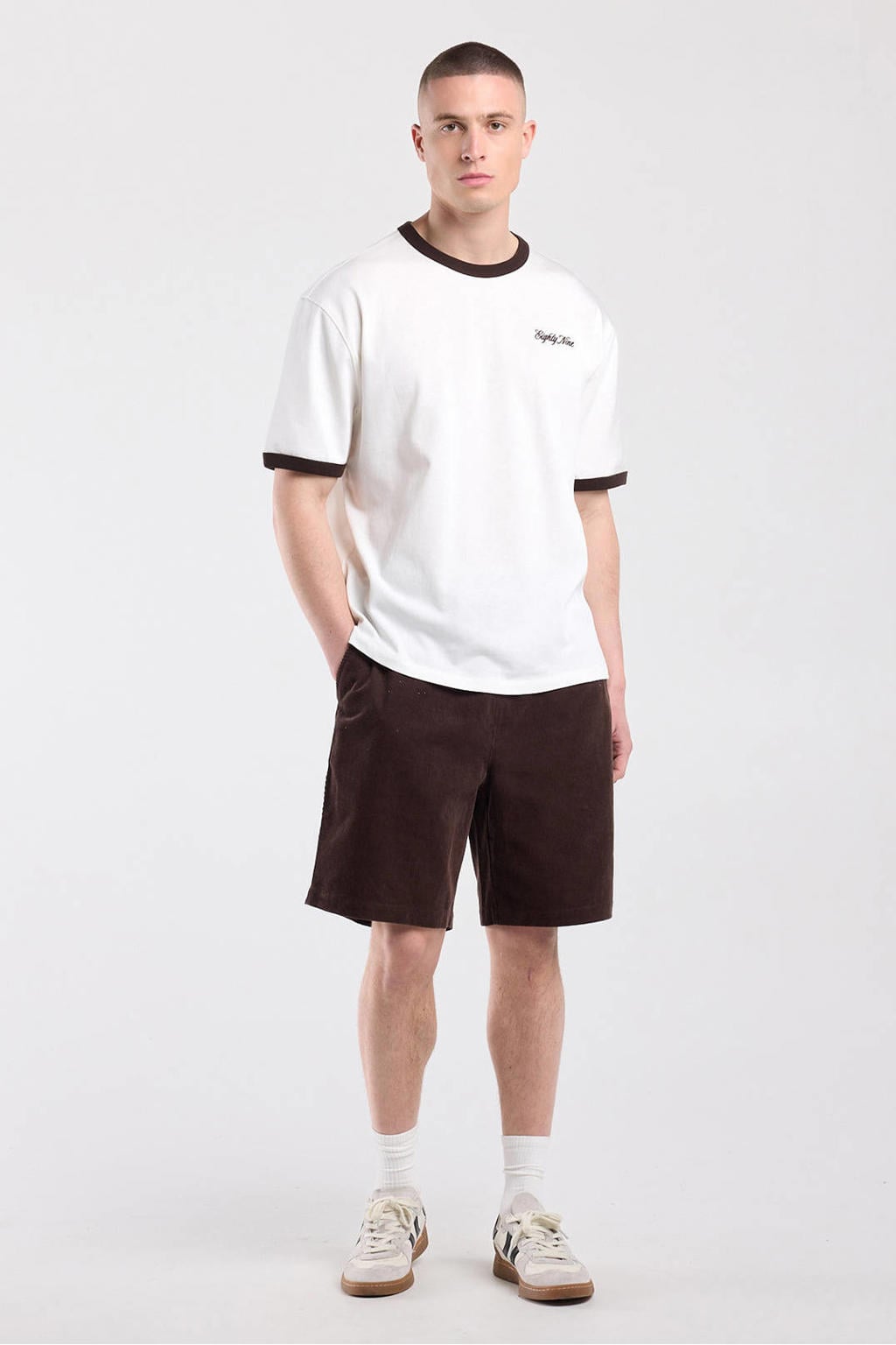 America Today katoenen relaxed fit short met elastische boord - bruin