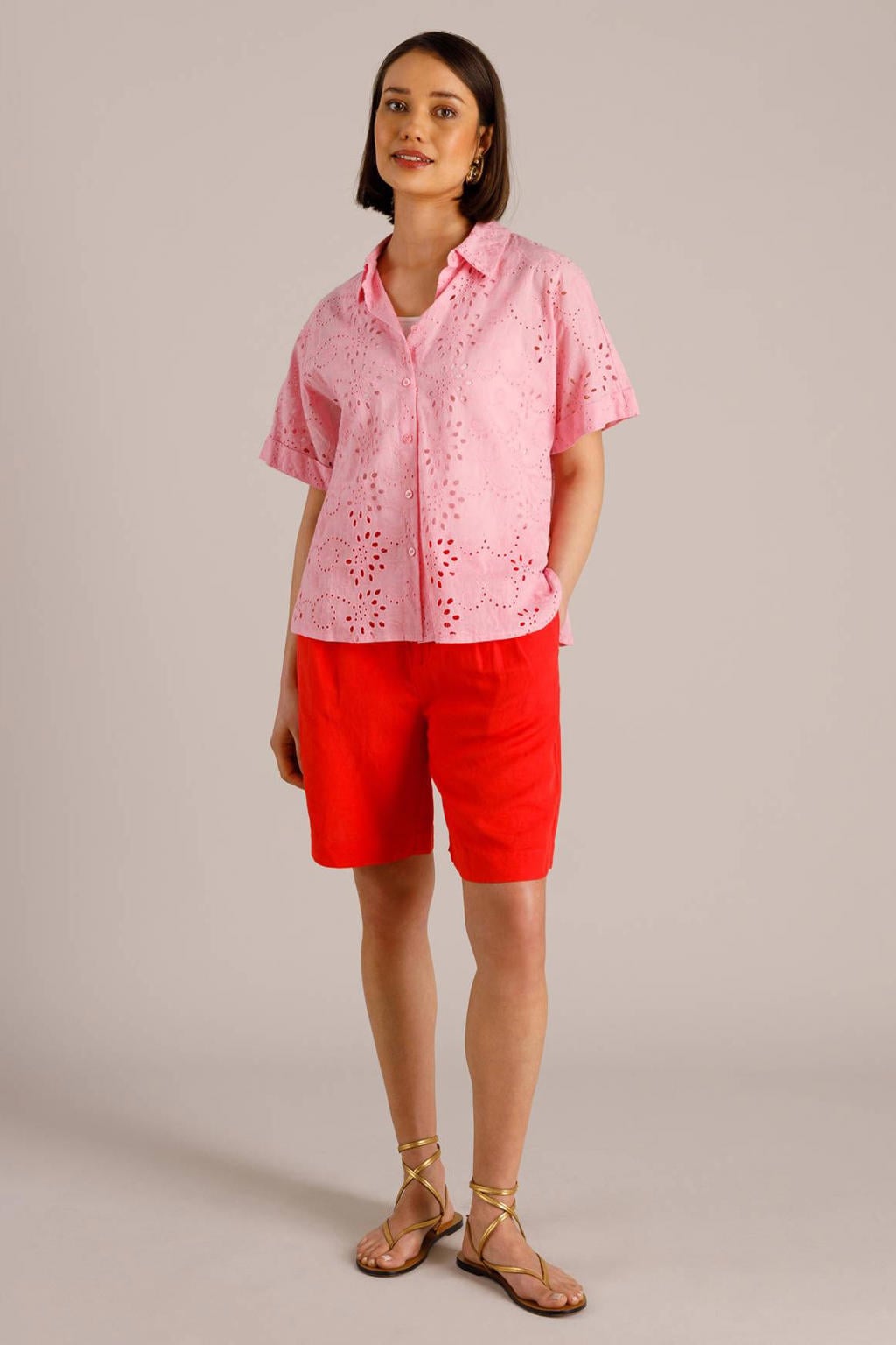 Roze dames Yest gebloemde blouse broderie van katoen met korte mouwen, klassieke kraag en knoopsluiting