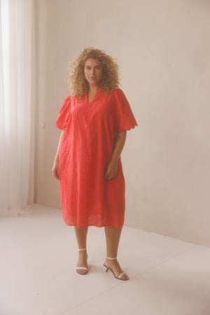 gebloemde cocktailjurk broderie rood