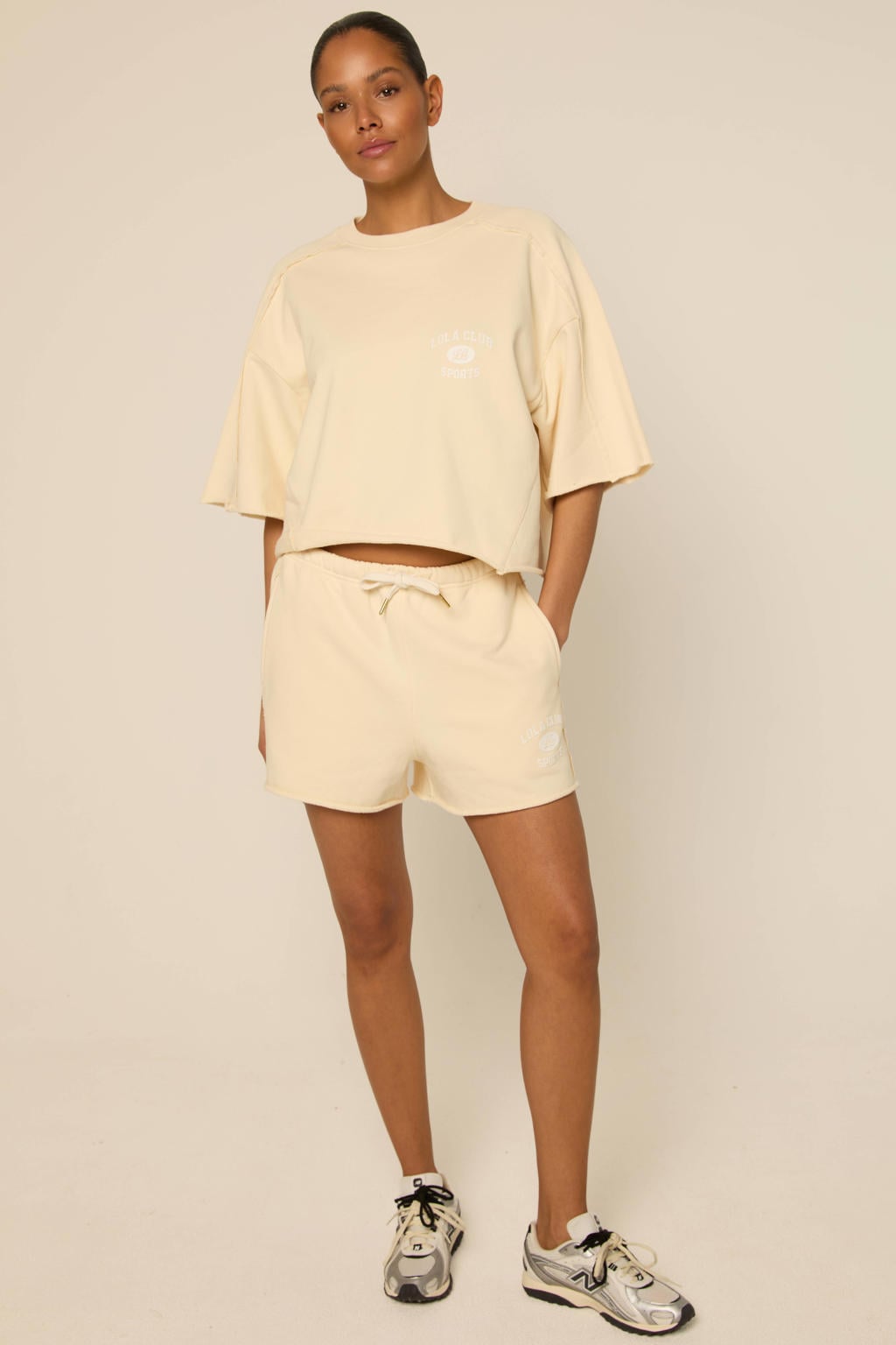 The Lola Club sweatshort Anine beige