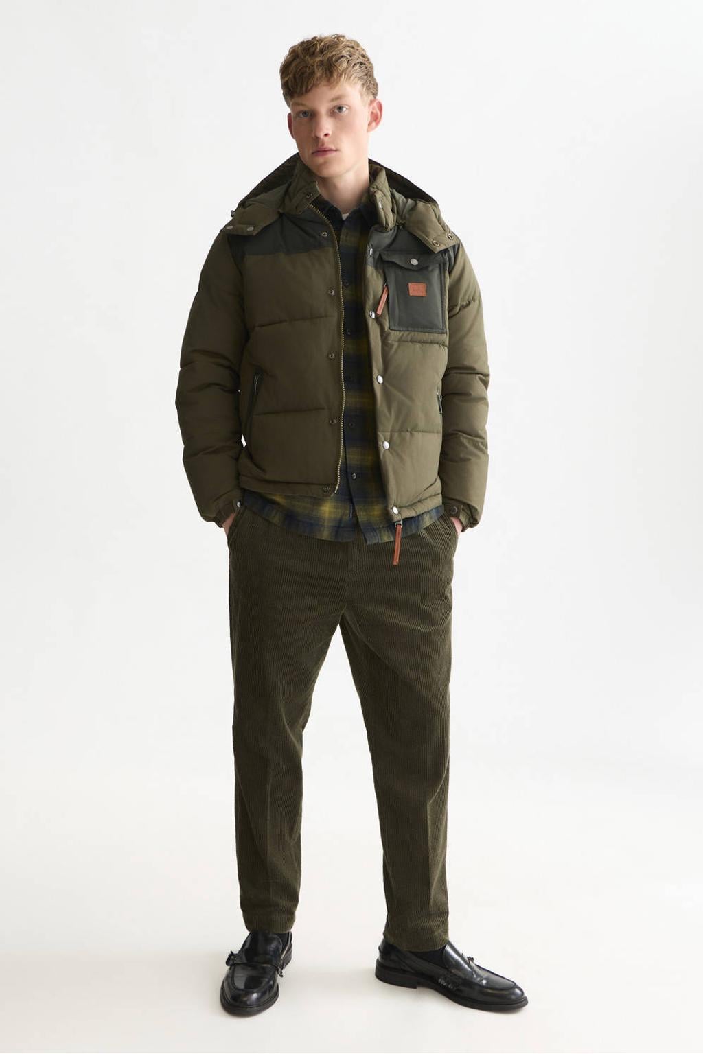 Olijfgroene heren Scotch & Soda gewatteerde winterjas van nylon met meerkleurige print, lange mouwen, capuchon, rits- en drukknoopsluiting en doorgestikte details