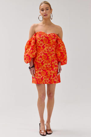 gebloemde off shoulder jurk rood