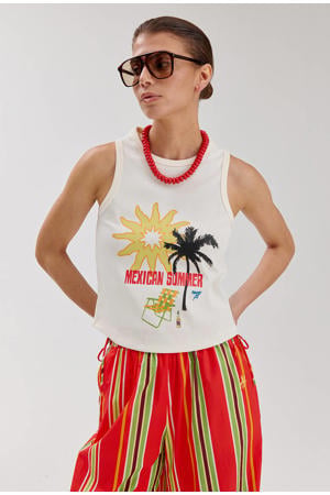cropped top wit