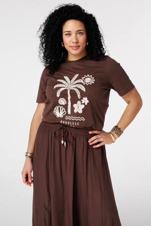 T-shirt bruin