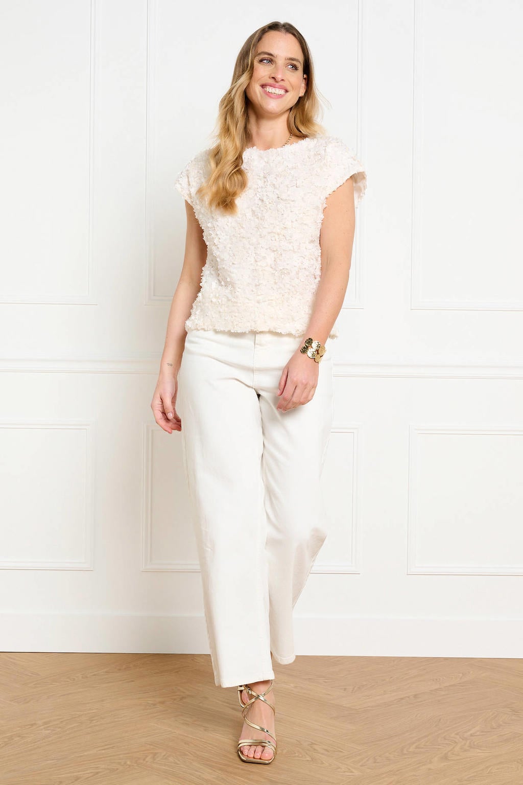 Ecru dames LOLALIZA top van polyester met effen, korte mouwen, ronde hals en textuur
