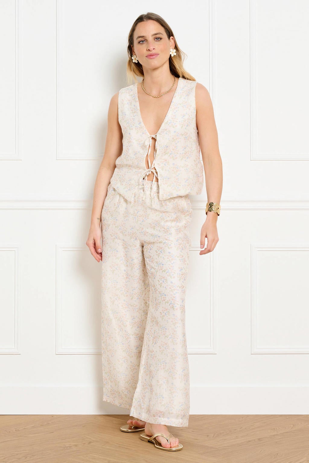 Ecru dames LOLALIZA wide leg regular waist gebloemde broek
