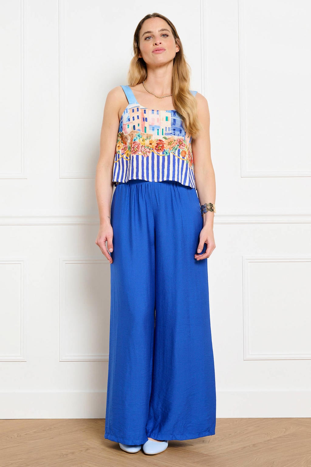 Blauwe dames LOLALIZA wide leg regular waist broek van viscose met effen