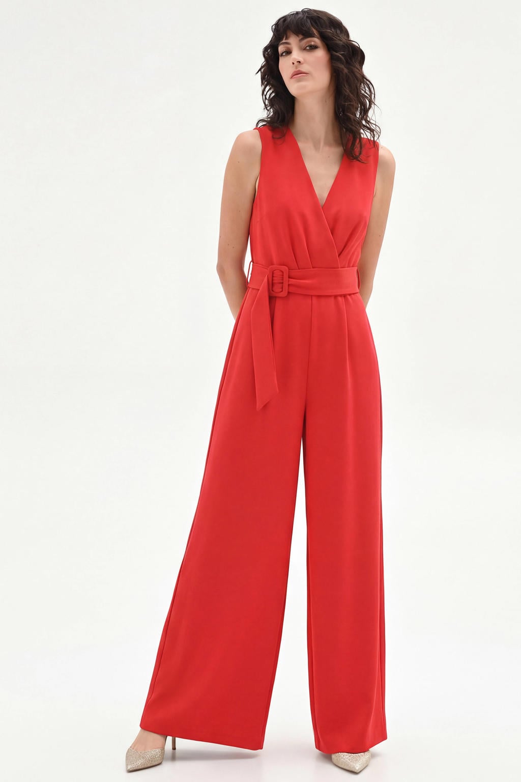 Rinascimento jumpsuit met ceintuur - rood