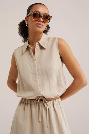 top beige