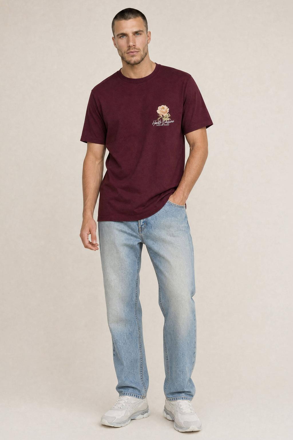 Donkerrode heren Kultivate regular fit T-shirt en borduursels met korte mouwen en ronde hals