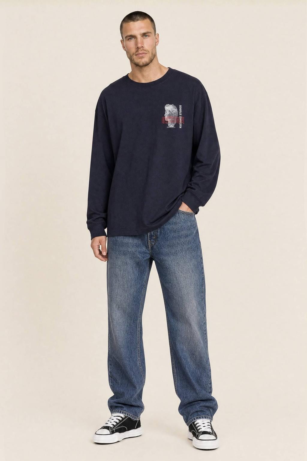 Kultivate oversized longsleeve met backprint - donkerblauw