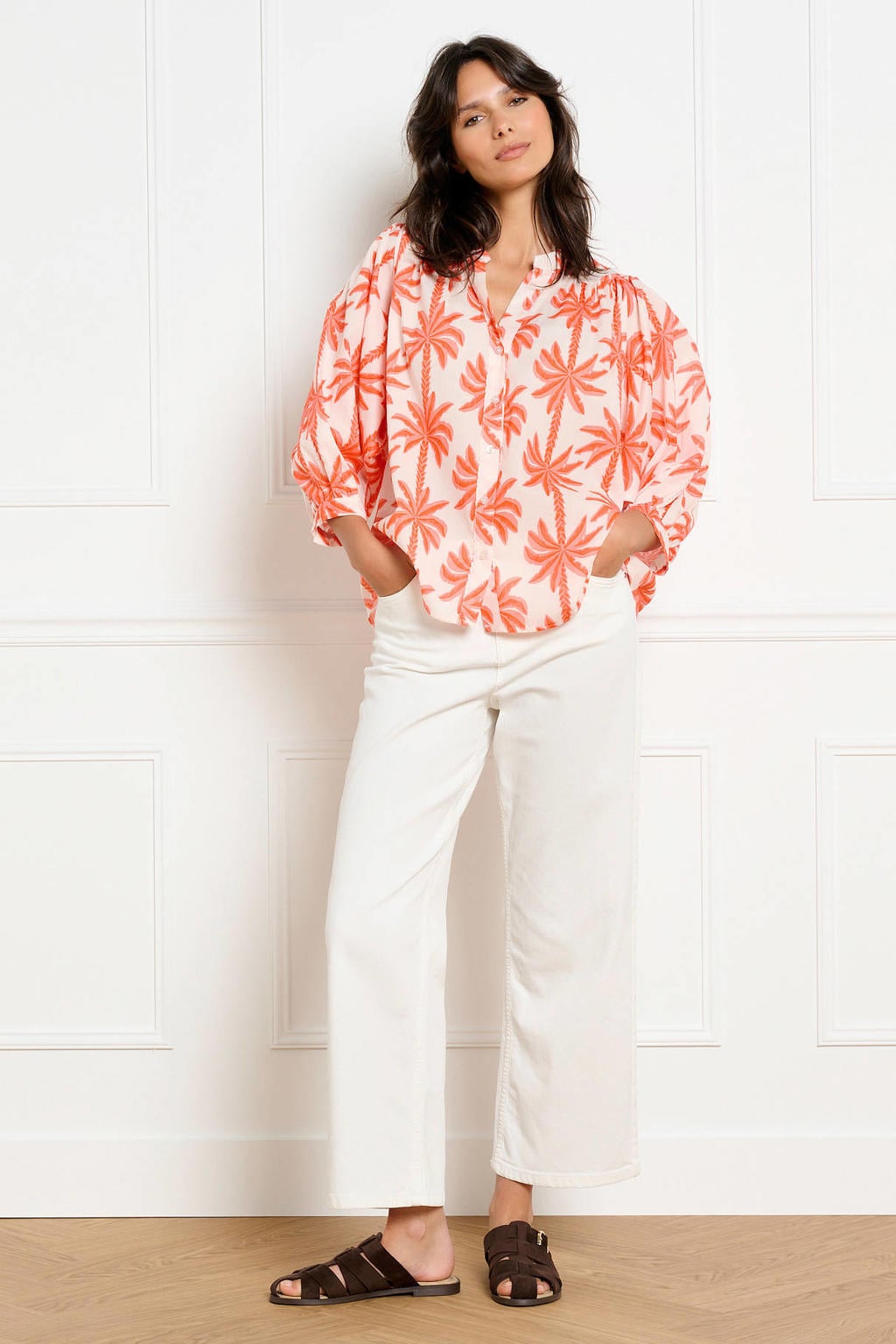 Oranje en ecru dames LOLALIZA gebloemde blouse van katoen met driekwart mouwen, V-hals en knoopsluiting