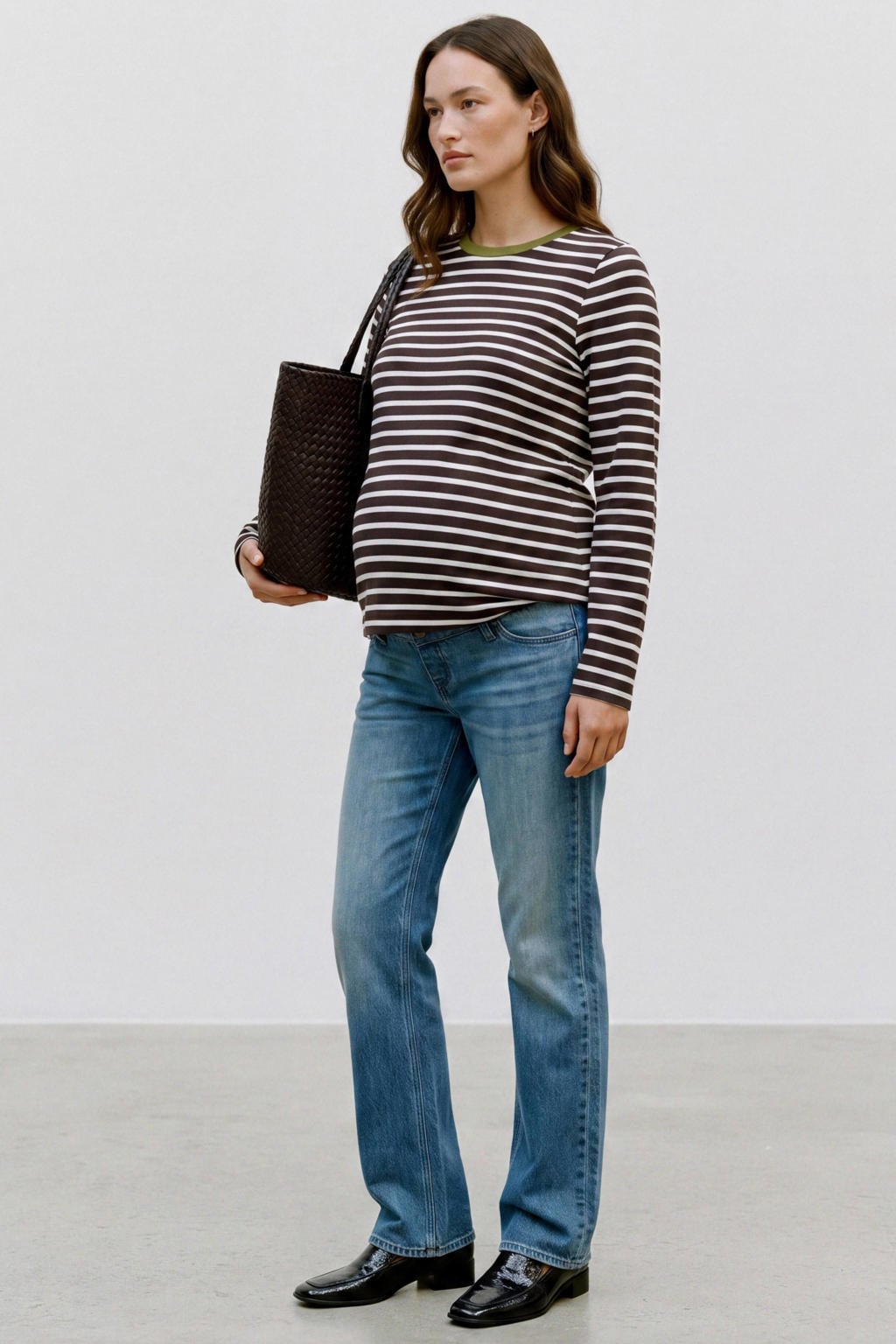 Donkerbruin, wit en olijfgroene dames VERO MODA MATERNITY gestreepte zwangerschaps longsleeve van katoen met lange mouwen, ronde hals en contrast bies