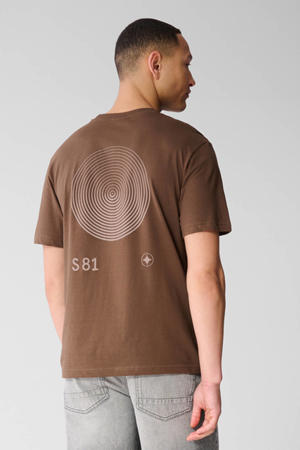 regular T-shirt met backprint bruin