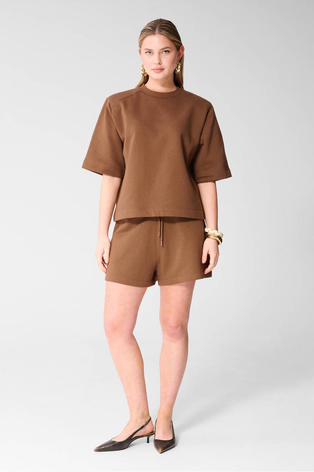 Bruine dames Shoeby sweat top met effen, korte mouwen en ronde hals
